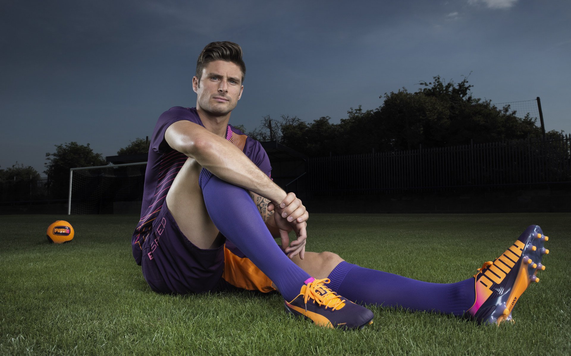 拜仁火力全开横扫对手